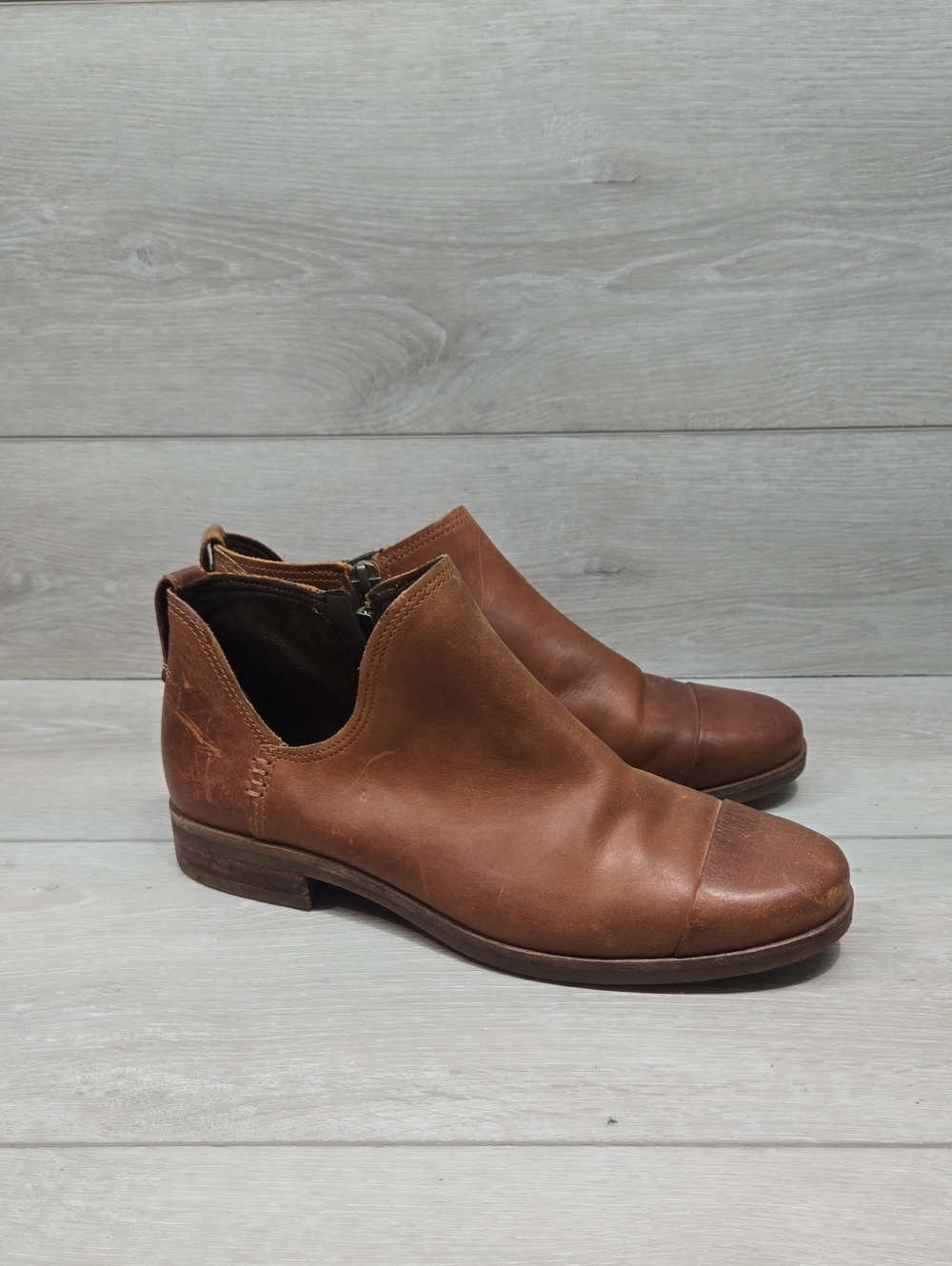 Timberland Women A1J73  Chestnut Ankle Leather Chukka Boots Shoes Sz 8